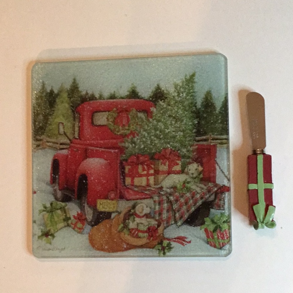 Susan Winget holiday themed glass cheese board with knife